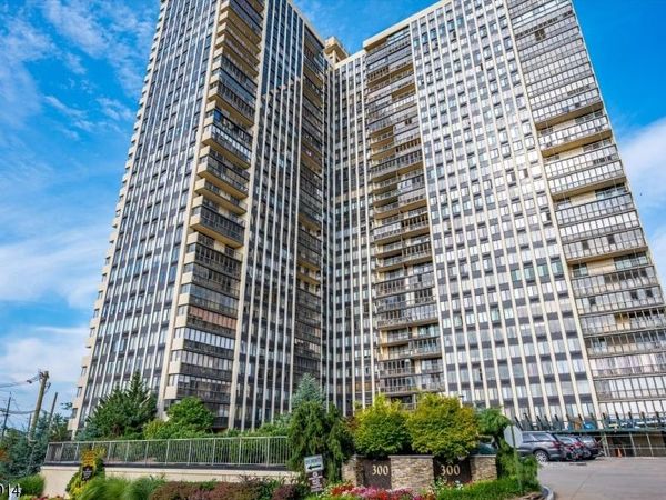 300 Winston Dr-C2912, Cliffside Park, NJ 07010