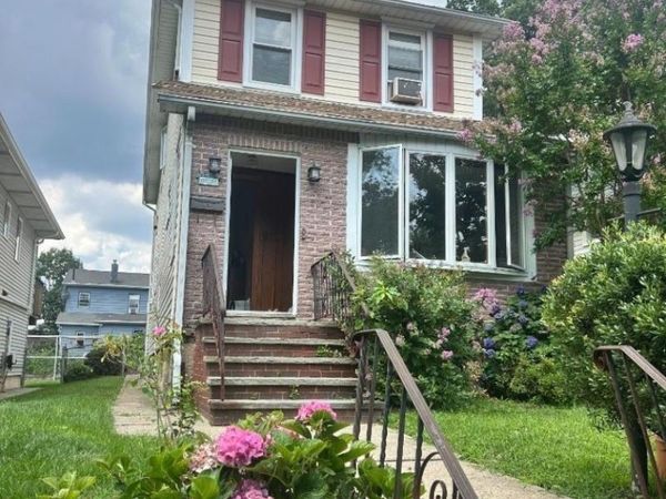 116 3rd St, Ridgefield Park, NJ 07660