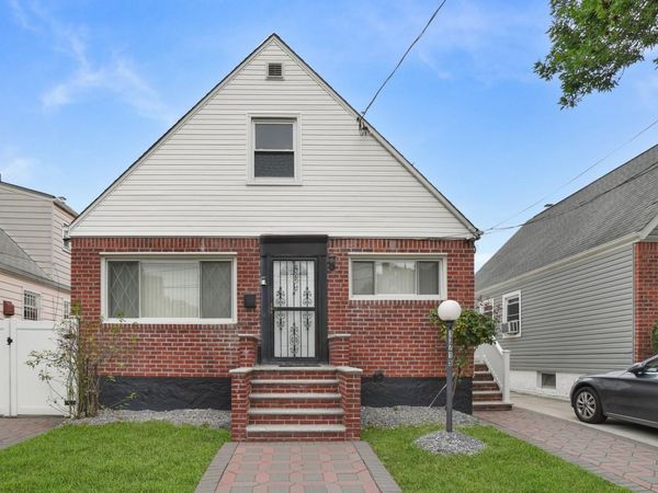 13715 170th Street , Jamaica, NY 11434