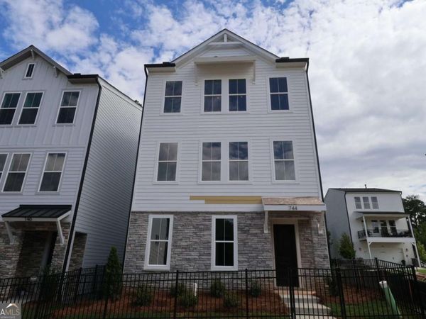 744 Auguste Avenue, Scottdale, GA 30079