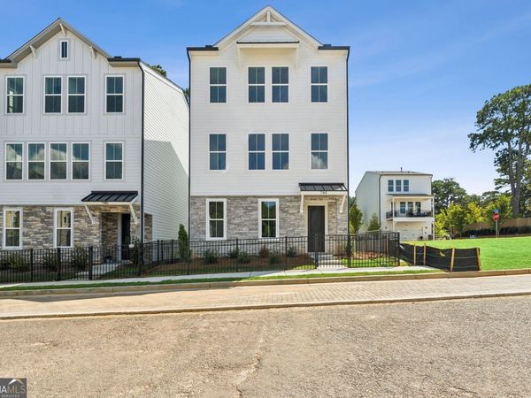 744 Auguste Avenue, Scottdale, GA 30079