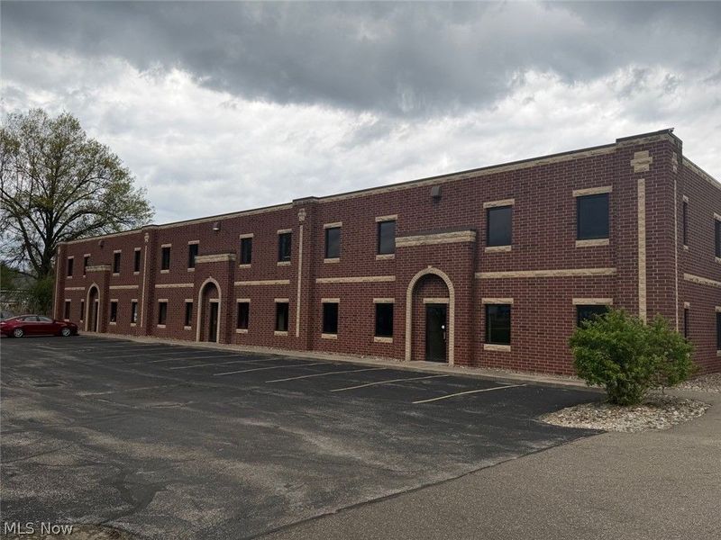 4699 Loomis, Ravenna, OH 44266 Photo 4