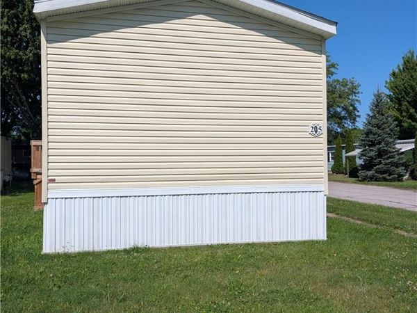 205 Greembriar Drive, Elyria, OH 44035