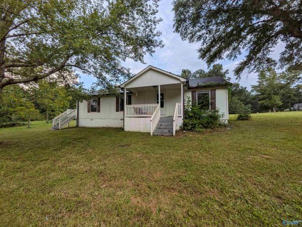 1305 Oakhill Drive NE, Fort Payne, AL 35967