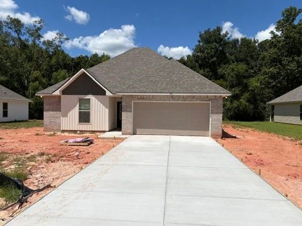 186 SOUTHGATE Drive , Ponchatoula, LA 70454