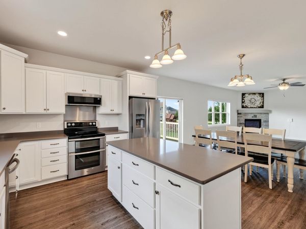 1229 Patriot Way, Sun Prairie, WI 53590