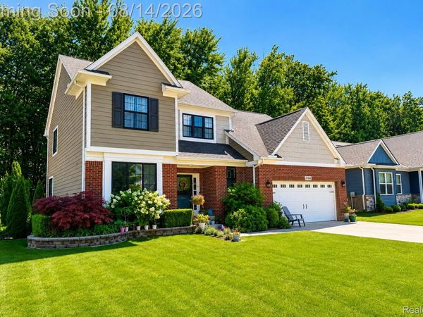 27688 Coleridge Street, Harrison Township, Mi 48045