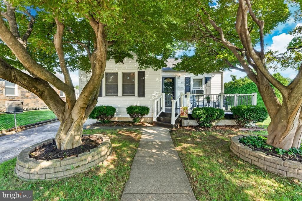 113 BROOMALL STREET , FOLSOM, PA 19033