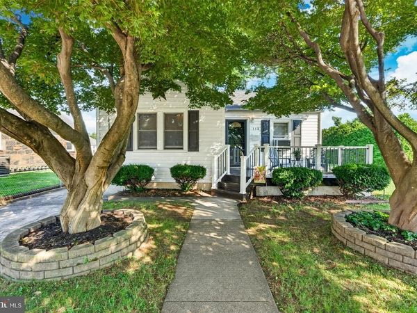 113 BROOMALL STREET, FOLSOM, PA 19033
