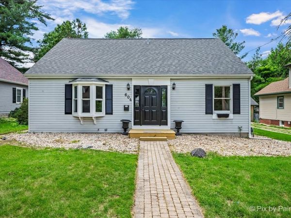 604 Rome Avenue , Rockford, IL 61107