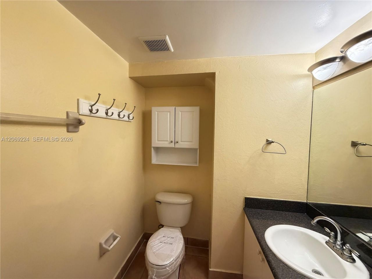 7250 NW 177th St , Unit 203-16, Hialeah, FL 33015 Photo