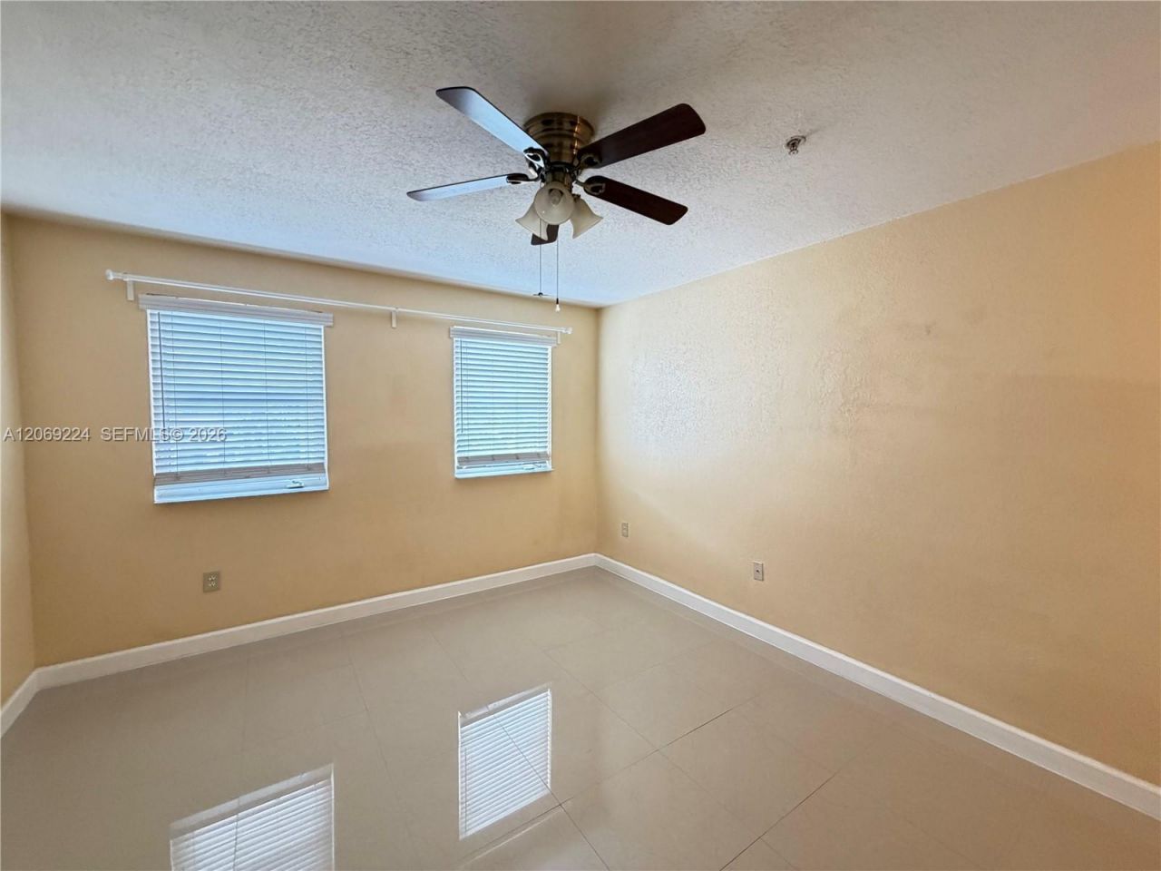 7250 NW 177th St , Unit 203-16, Hialeah, FL 33015 Photo