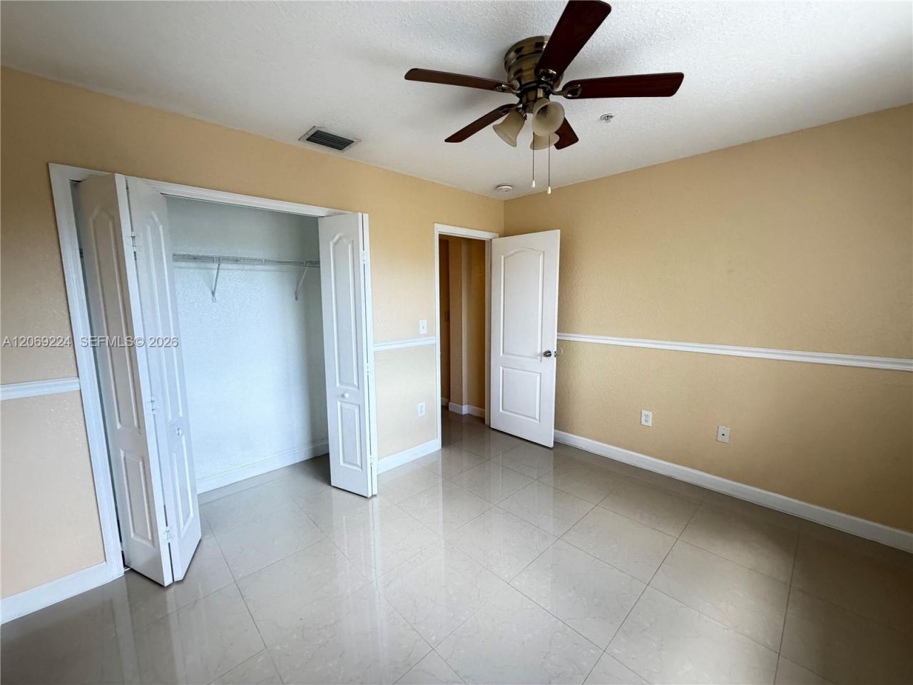 7250 NW 177th St , Unit 203-16, Hialeah, FL 33015 Photo
