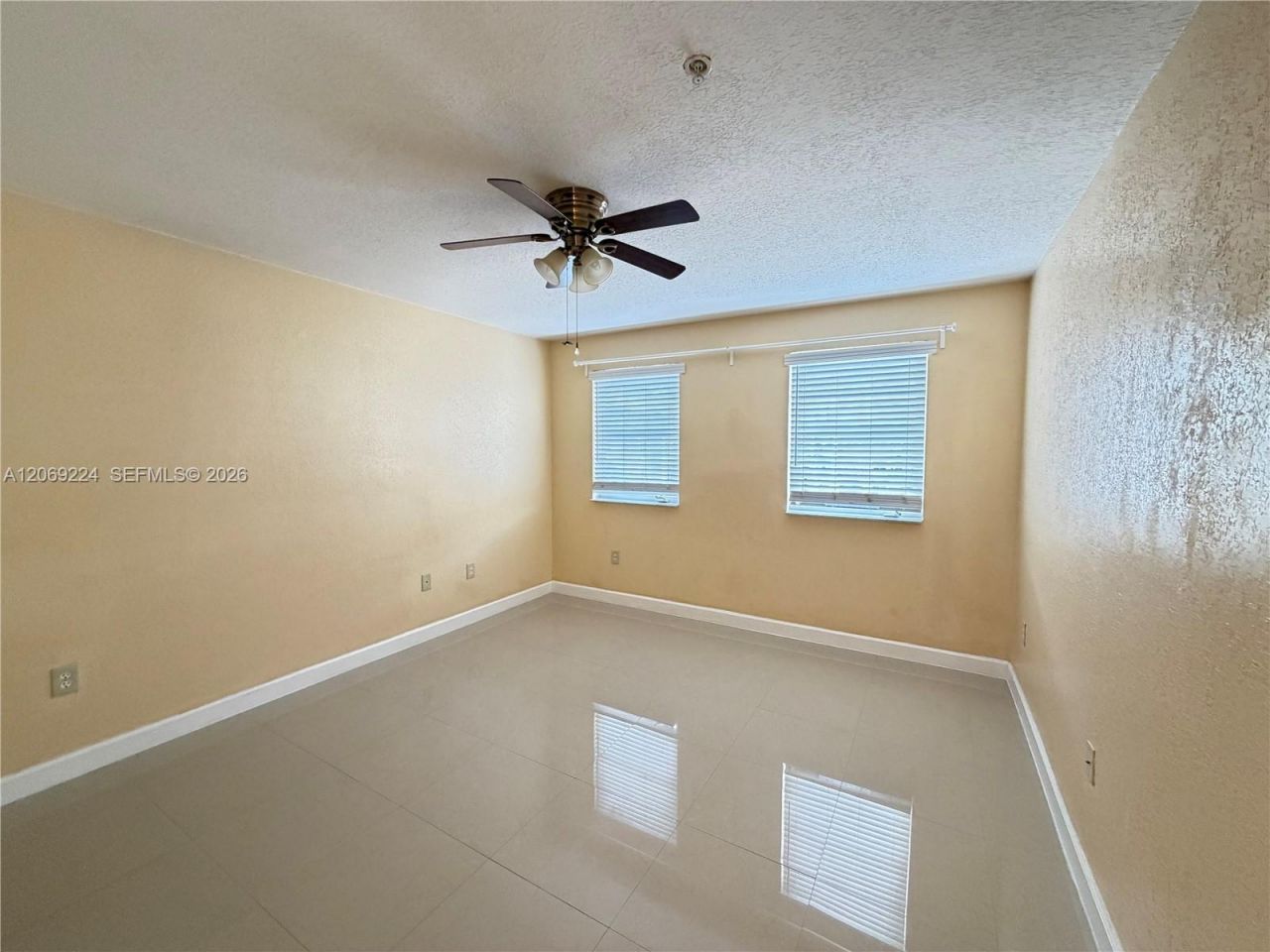7250 NW 177th St , Unit 203-16, Hialeah, FL 33015 Photo