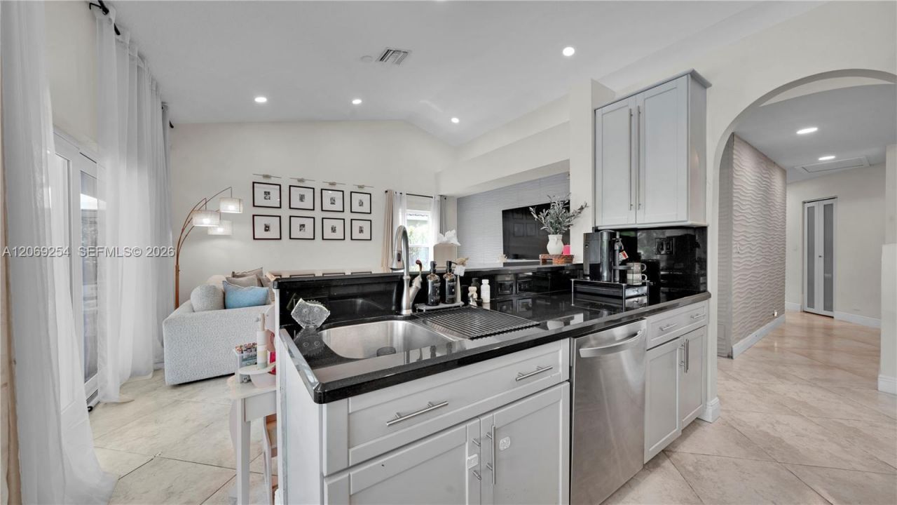 10602 NW 49th Pl , Coral Springs, FL 33076 Photo