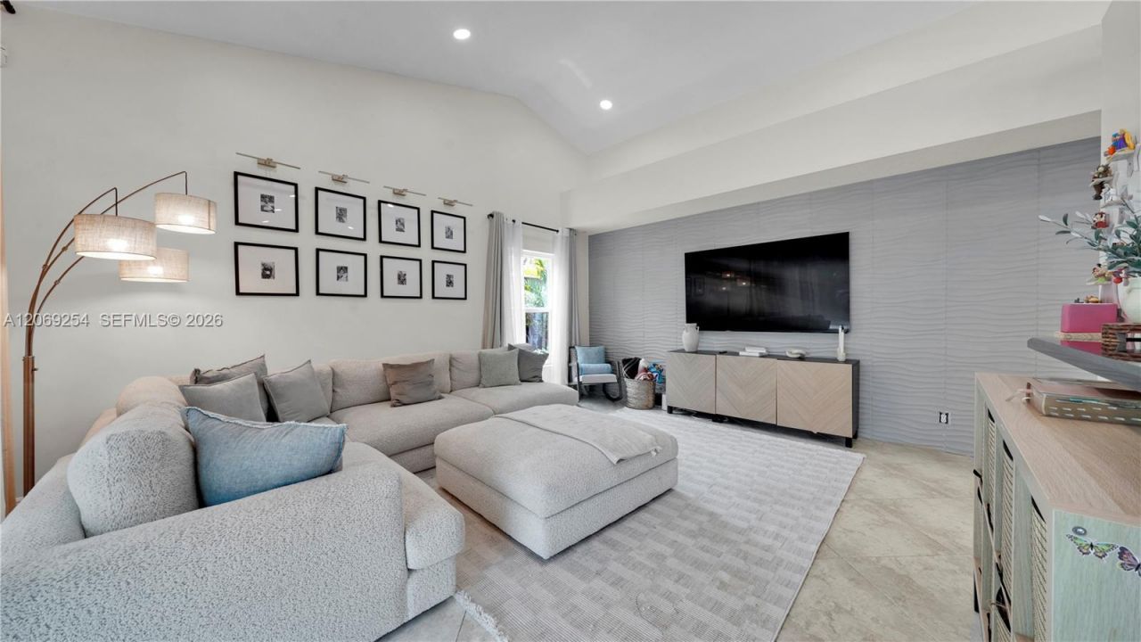 10602 NW 49th Pl , Coral Springs, FL 33076 Photo
