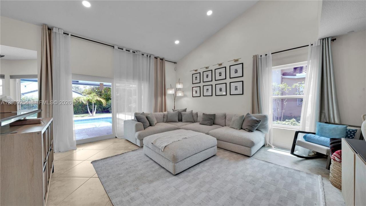 10602 NW 49th Pl , Coral Springs, FL 33076 Photo