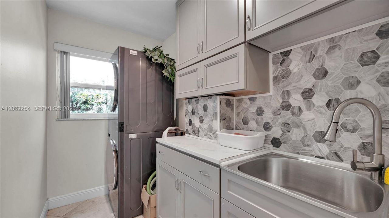 10602 NW 49th Pl , Coral Springs, FL 33076 Photo