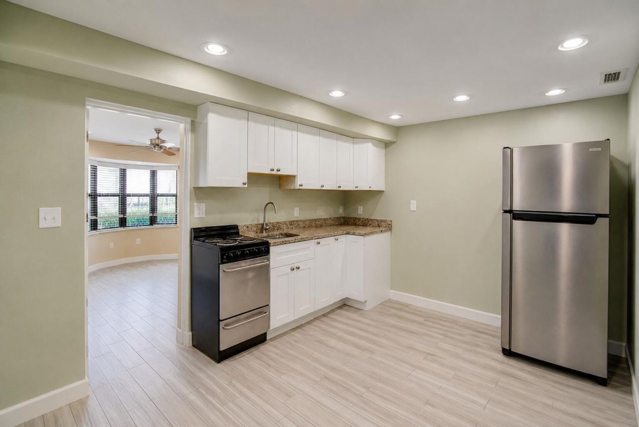 1316 Date Palm Drive, Unit Rear, Lantana, FL 33462 Photo