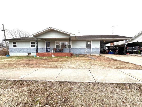 123 E 3rd Street , Mountain View, MO 65548