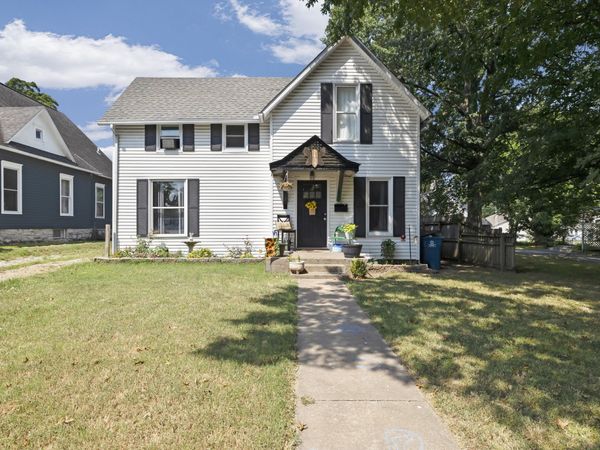 1409 S Maple Street , Carthage, MO 64836