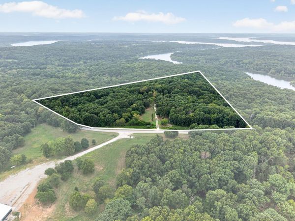 517 County Road 171 , Greenfield, MO 65661
