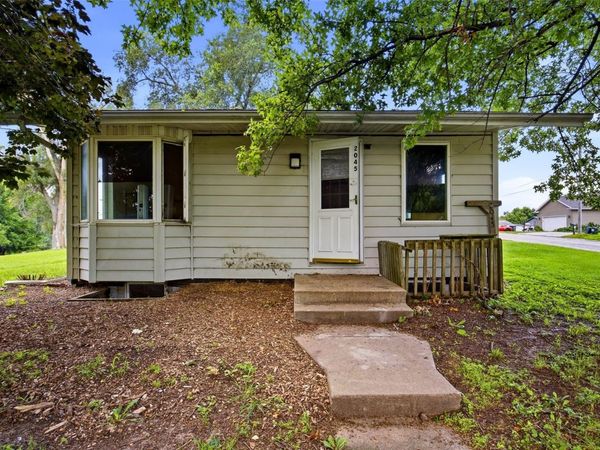 2045 High Drive SE, Cedar Rapids, IA 52403