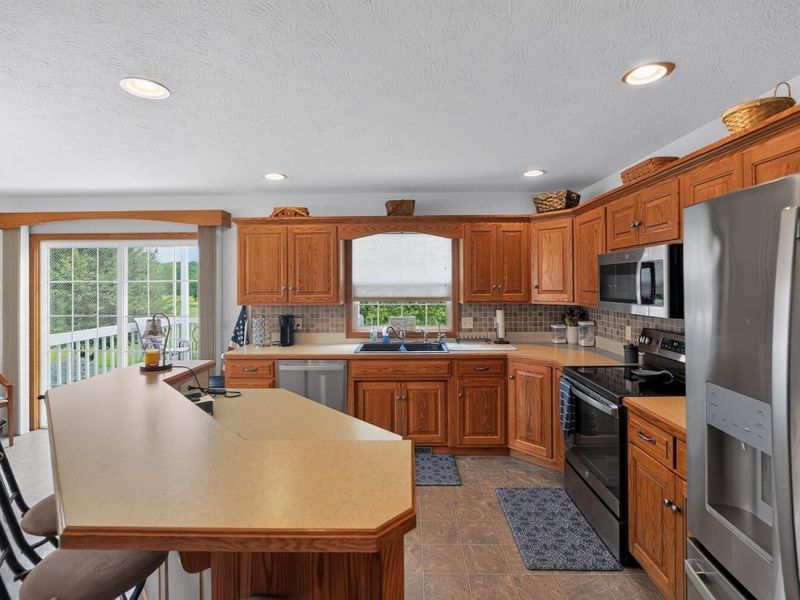 870 Fairway Drive , Howard, OH 43028 Photo 10