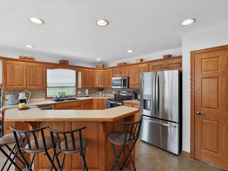 870 Fairway Drive , Howard, OH 43028 Photo 8