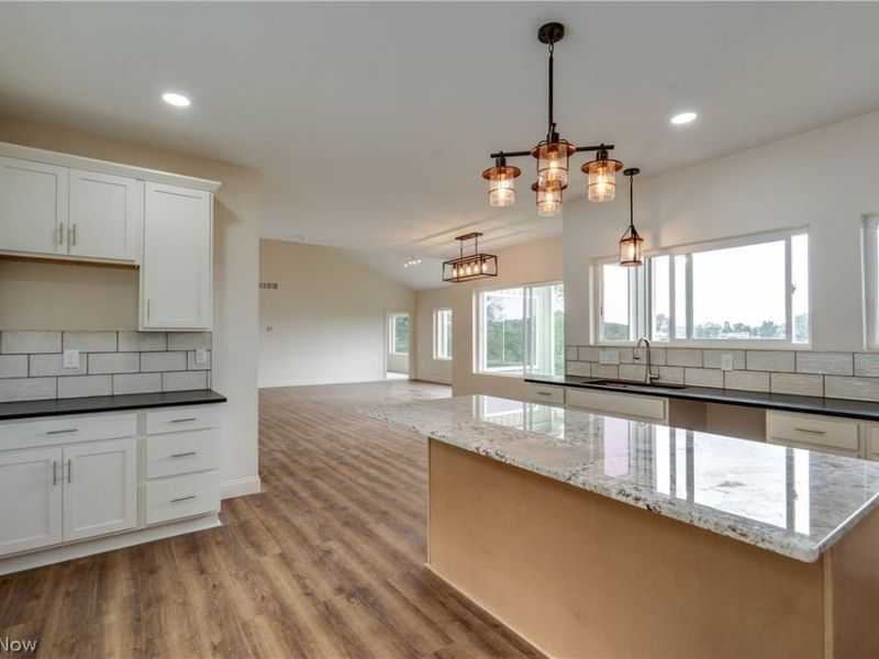 15 Huron Trail, Malvern, OH 44644 Photo 11