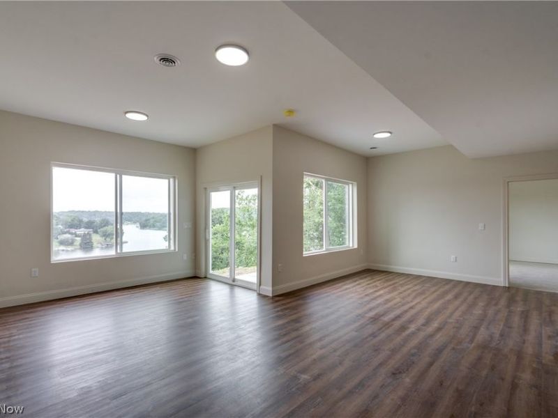 15 Huron Trail, Malvern, OH 44644 Photo 32
