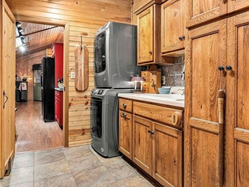 6040 Concord Drive, Bowerston, OH 44695 Photo 18