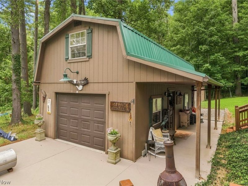 6040 Concord Drive, Bowerston, OH 44695 Photo 24