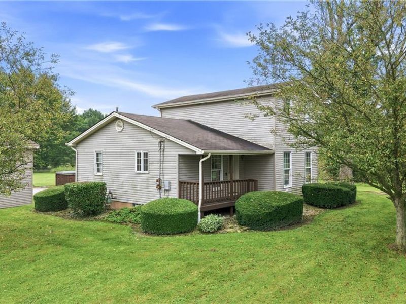 4864 N Park Avenue, Warren, OH 44483 Photo 2