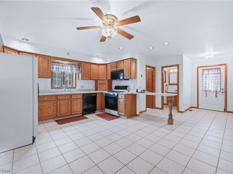 4864 N Park Avenue, Warren, OH 44483 Photo 24