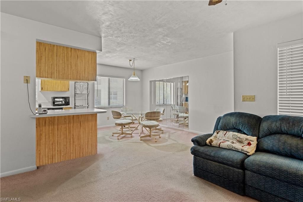 1113 Cape Coral Pkwy W, Unit 103, Cape Coral, FL 33914 Photo