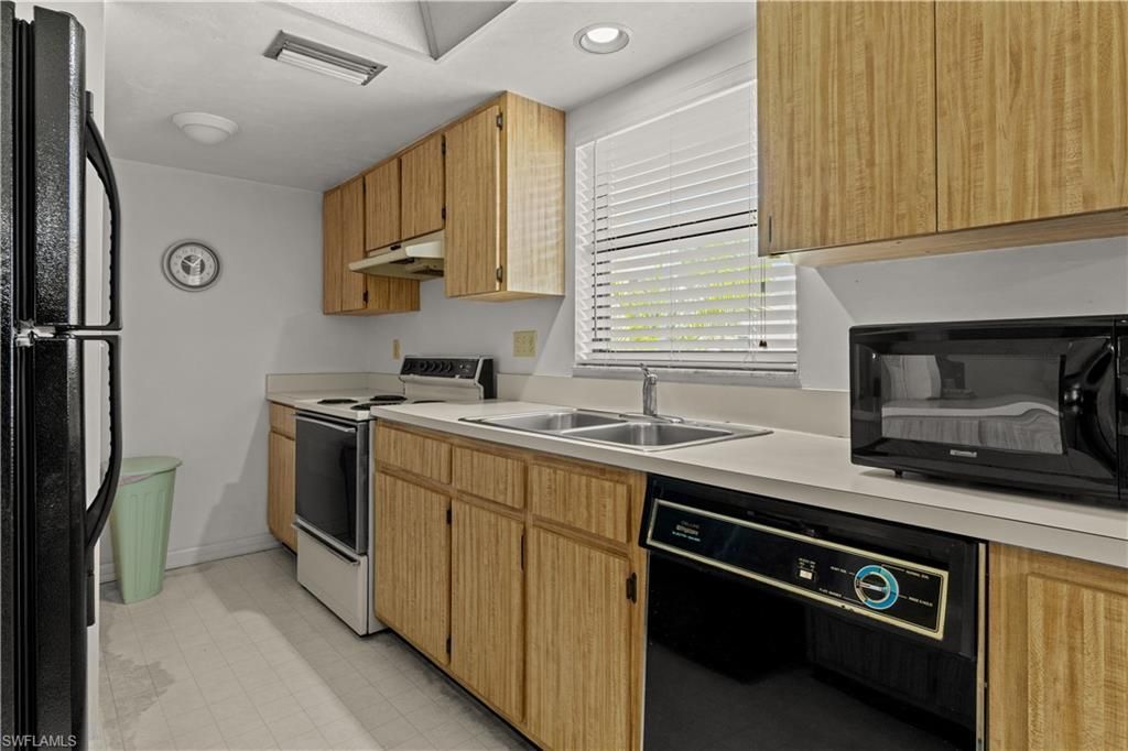 1113 Cape Coral Pkwy W, Unit 103, Cape Coral, FL 33914 Photo