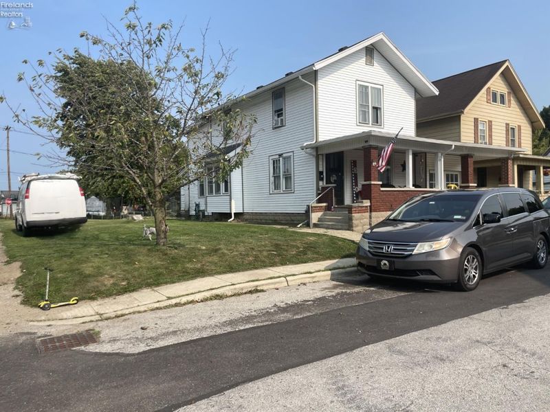 25 Maple Street, Tiffin, OH 44883 Photo 3