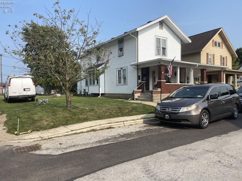 25 Maple Street, Tiffin, OH 44883 Photo 4