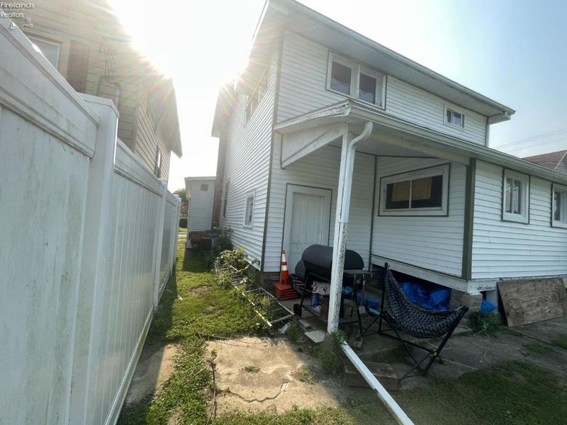 25 Maple Street, Tiffin, OH 44883 Photo 5