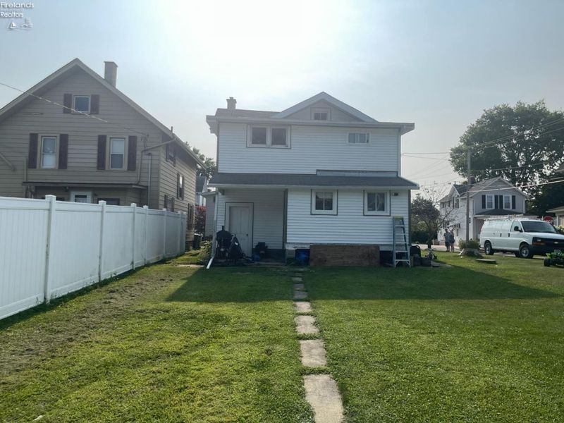25 Maple Street, Tiffin, OH 44883 Photo 7