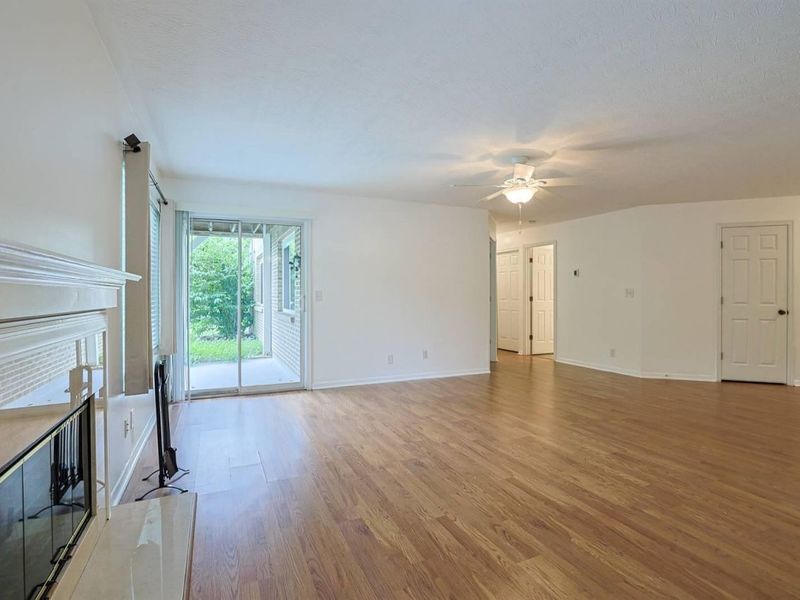2118 Castlebar Court, Unit 104, Crescent Springs, KY 41017 Photo 6