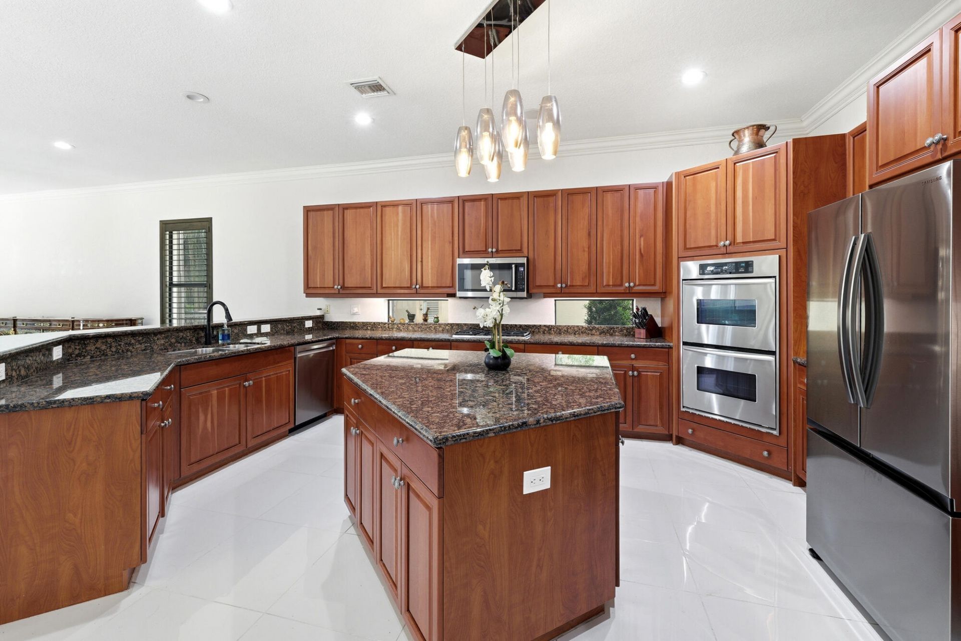 10594 Versailles Boulevard, Wellington, FL 33449 Photo