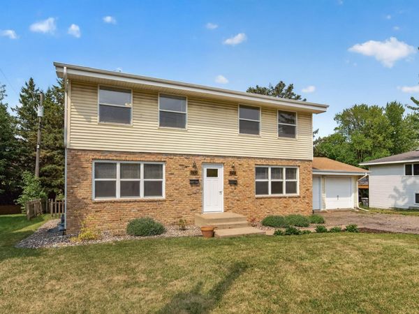 1715 37th Avenue NE, Columbia Heights, MN 55421