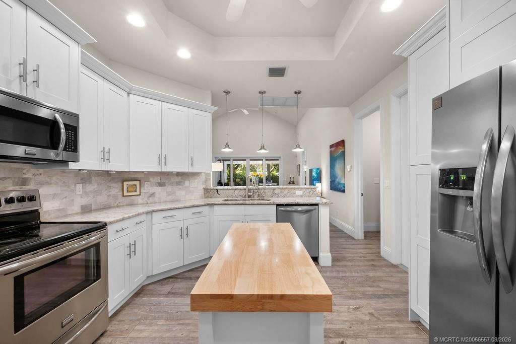 1015 SW Flora Belle Lane, Stuart, FL 34994 Photo