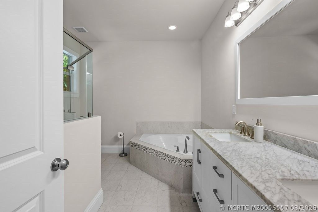 1015 SW Flora Belle Lane, Stuart, FL 34994 Photo