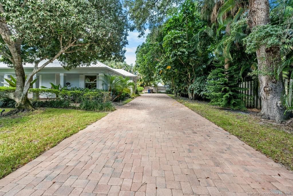 1015 SW Flora Belle Lane, Stuart, FL 34994 Photo