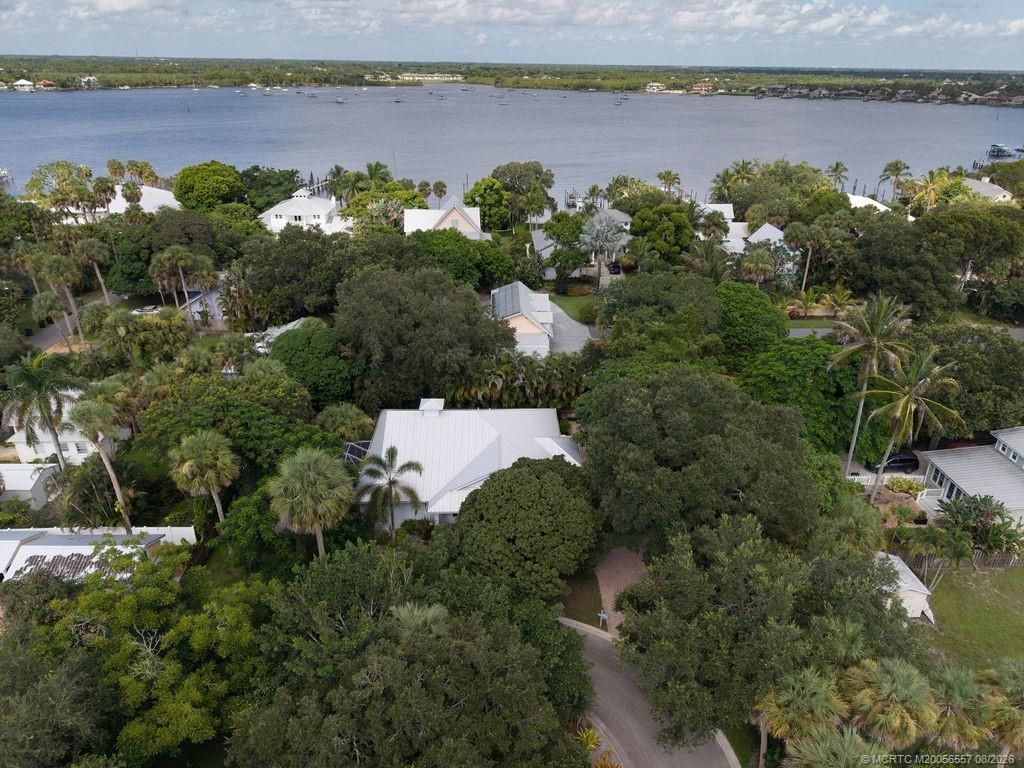 1015 SW Flora Belle Lane, Stuart, FL 34994 Photo