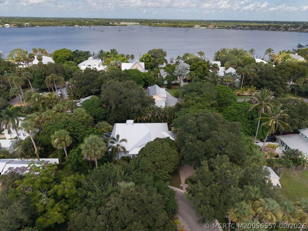 1015 SW Flora Belle Lane, Stuart, FL 34994 Photo