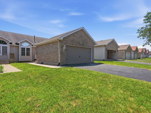 4314 River Glen Drive , Joliet, IL 60431
